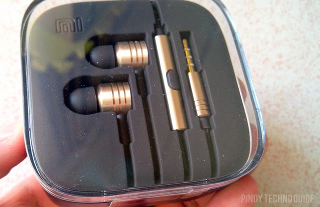 Xiaomi Pistons v2 (Mi In-Ear Headphones) box
