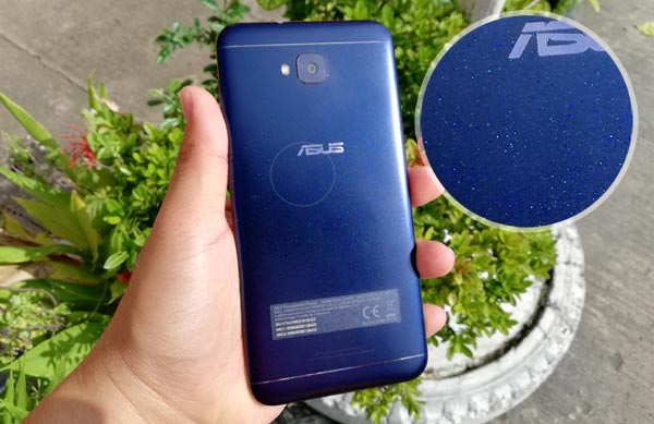 The glittery effect on the back of the ASUS Zenfone 4 Selfie. It's more pronounced IRL.