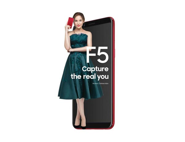 OPPO F5 in red.