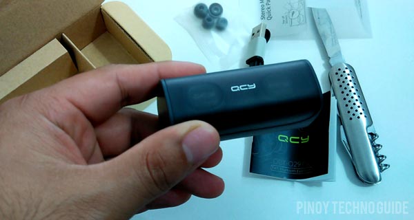 Unboxing the QCY Q29 Pro.