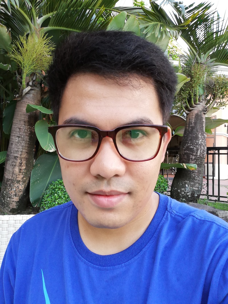 Huawei P20 Lite sample selfie.