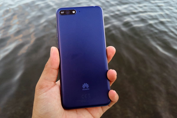 Hands on with the Huawei Y6 2018...