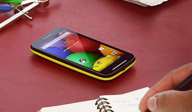 Moto E Super Affordable Smartphone from Motorolla with Android 4.4 Kitkat