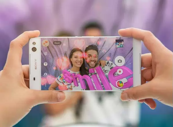 Selfie-Centric Sony Xperia C5 Ultra has Back to Back 13MP Cameras and Near Borderless 6-Inch Display