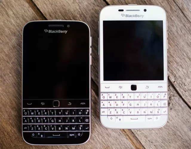 Blackberry Stops Production of Blackberry Classic with Physical Qwerty Keyboard