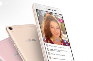 The ASUS Zenfone Live's real-time beautification is compatible with Facebook.