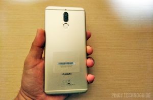 Hands on with the Huawei Nova 2i smartphone.