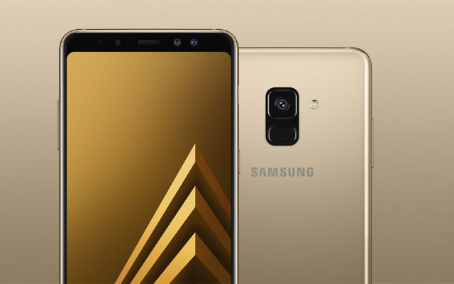 Notice the dual selfie camera of the Samsung Galaxy A8 (2018).