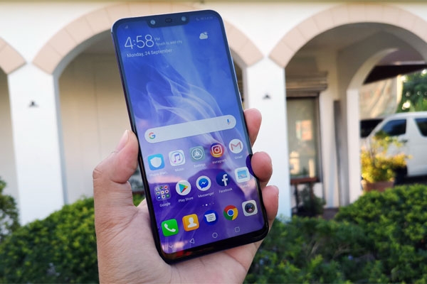 The Huawei Nova 3 has a big screen!