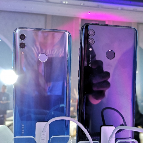 Honor 10 Lite color options in the Philippines.