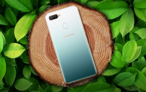 OPPO F9 Jade Green