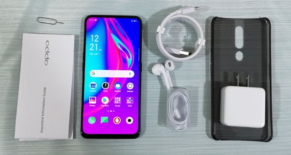 These are the contents of the OPPO F11 Pro box.