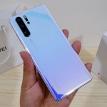 Unboxing the Huawei P30 Pro smartphone!