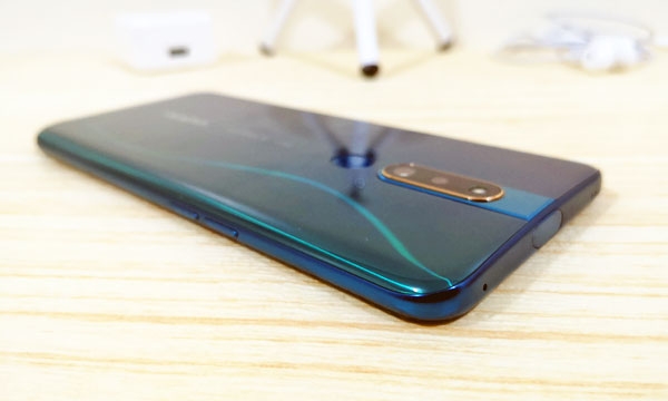 Side view of the OPPO F11 Pro.