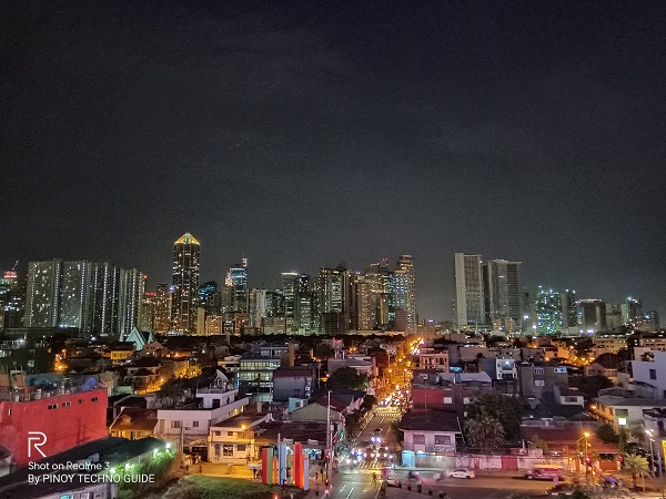 Buildings at night captured by the Realme 3 using Nightscape mode.