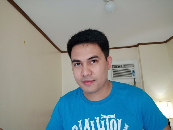 Sample selfie using the Realme 3.