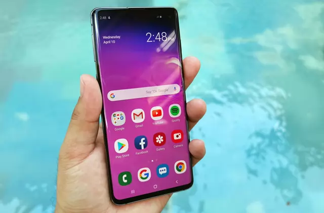 Let's review the Samsung Galaxy S10 smartphone!