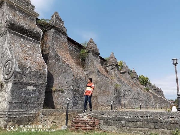 Paoay Church buttresses by Huawei P30 Pro (Normal).