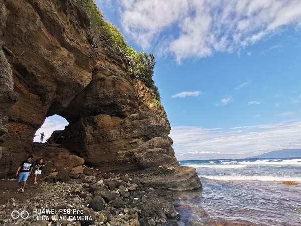 Bantay Abot Cave by Huawei P30 Pro (Ultra-wide).