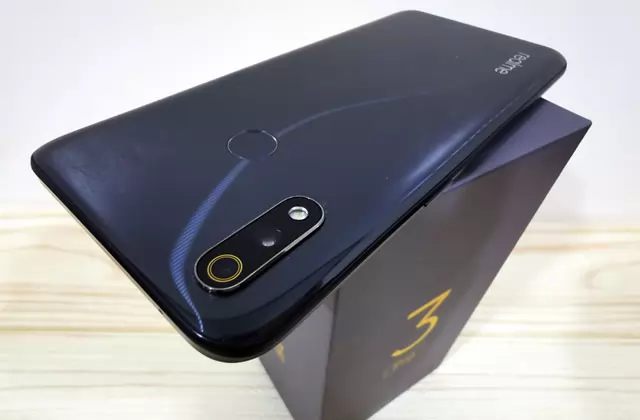 Let's test the gaming performance of the Realme 3 Pro!