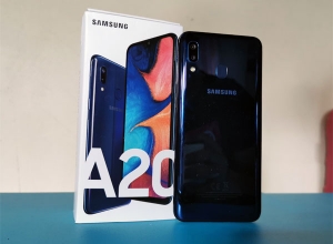 samsung a20 display rate