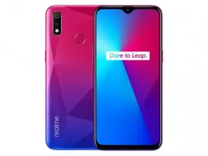 The Realme 3i smartphone in Diamond Red color.