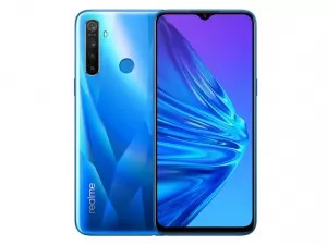 The Realme 5 smartphone in crystal blue color.