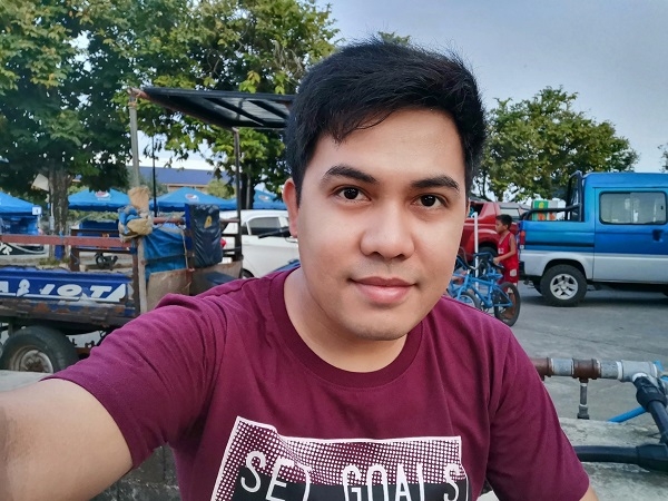 Huawei Nova 5T sample selfie