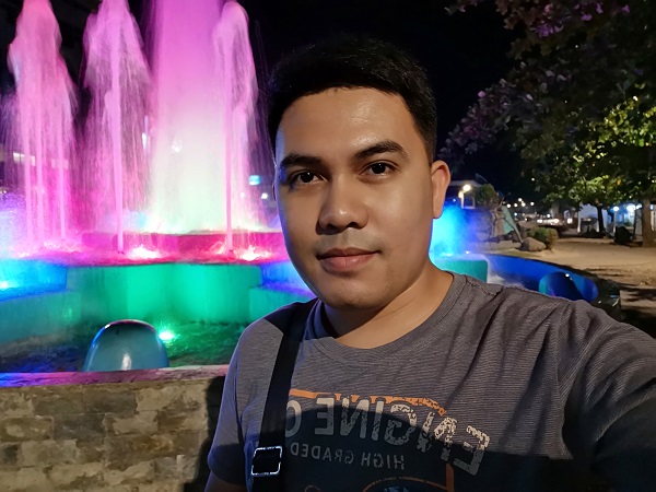 Huawei Nova 5T sample selfie