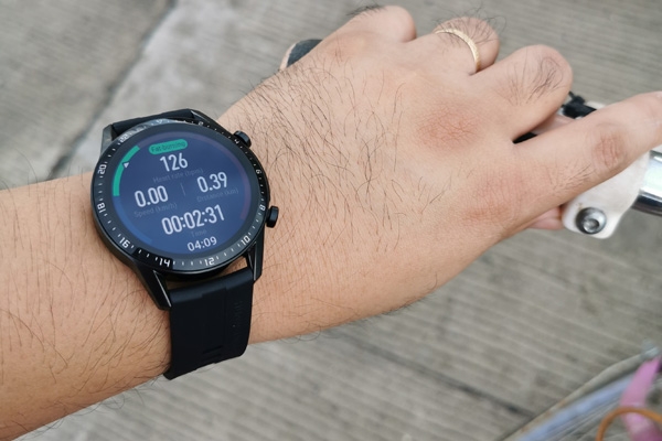 The Huawei Watch GT 2 will show this while a workout is active.