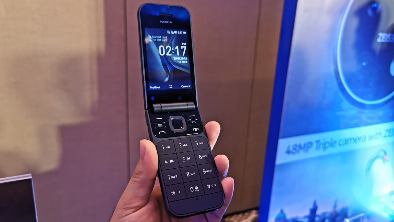 Nokia 2720 Flip Phone with 4G LTE Officially Priced â‚±4,790