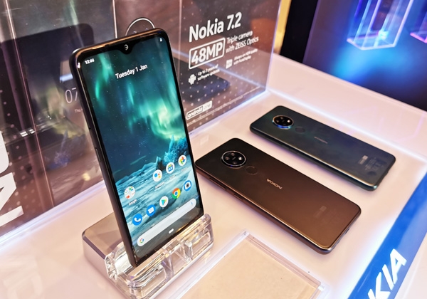 The Nokia 7.2 on display.