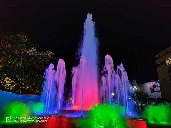 Water fountain by Realme 5 Pro with Nightscape mode.