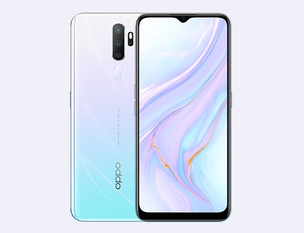 Front & back of the OPPO A9 2020 Vanilla Mint.