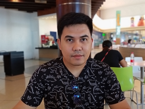 Realme C3 sample picture (person, portrait mode).