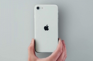 iPhone SE 2020 white