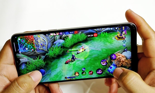 Mobile Legends on the Realme 6i.