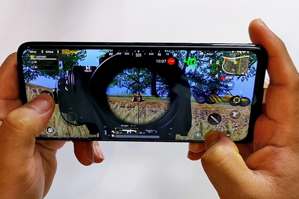 PUBG Mobile on the realme 6 Pro.