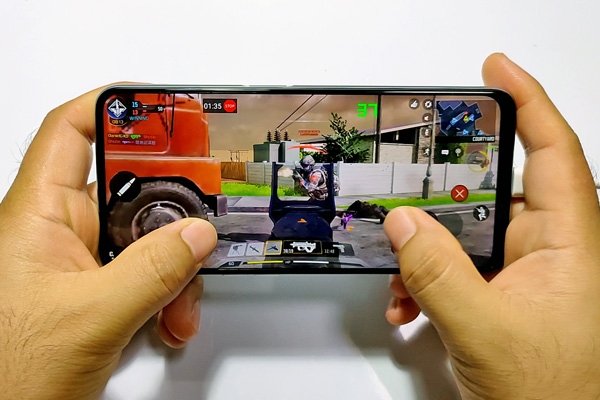 Call of Duty Mobile on the realme 6.