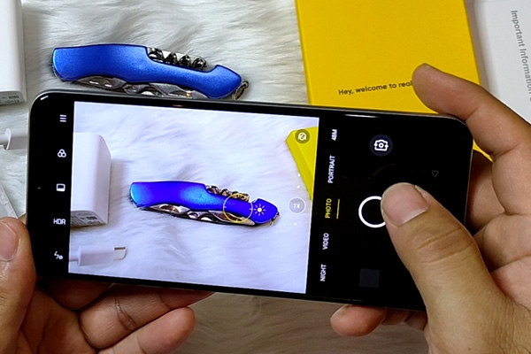Default camera app of the realme 6i.