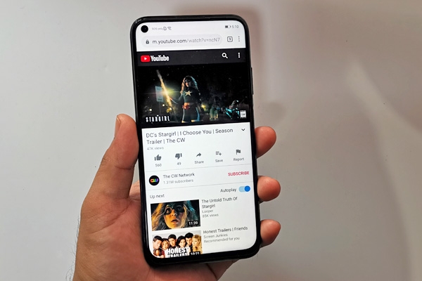 YouTube on the Huawei nova 7i.