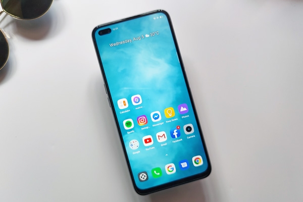 The screen of the realme X3 SuperZoom.