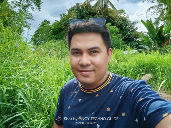 realme 8 sample selfie.