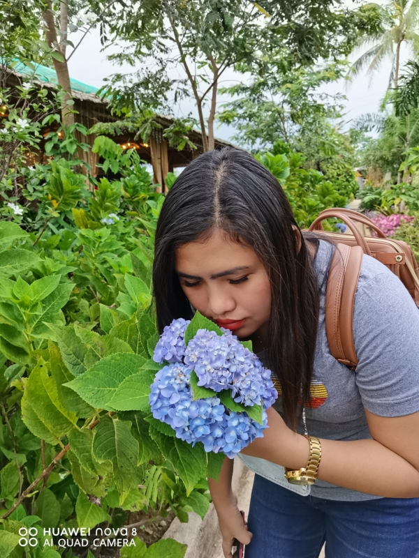 My wife smelling flowers | Huawei nova 8