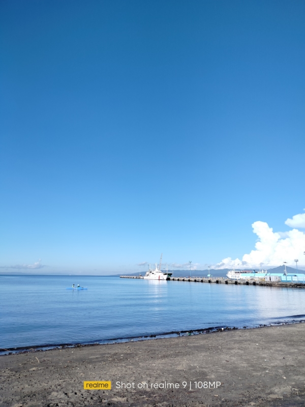 Sea port - realme 9 sample picture