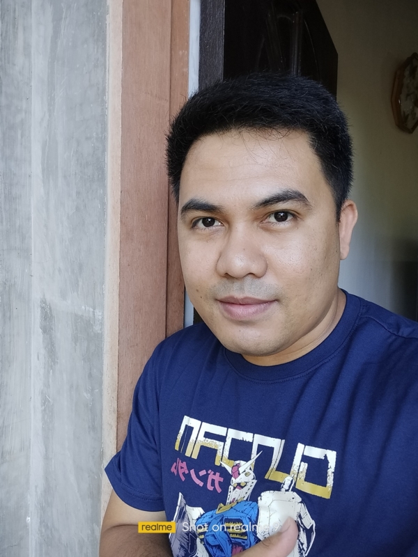 realme 9 sample selfie