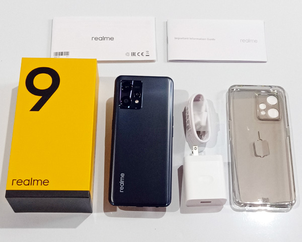 Unboxing the realme 9.