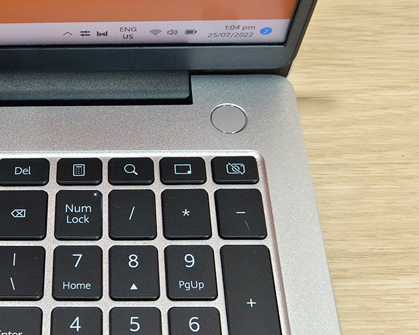 Huawei-MateBook-D16-fingerprint-power-button-special-keys