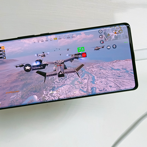 Measuring the average framerate of Call of Duty Mobile on the vivo X80 Pro.