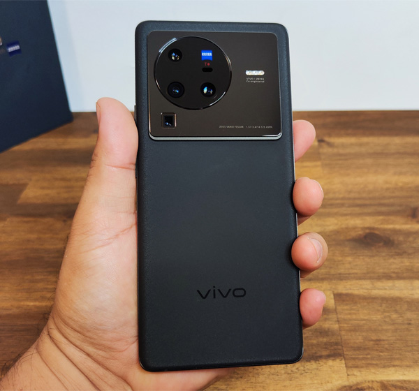 The velvet-like back and large camera island of the vivo X80 Pro.